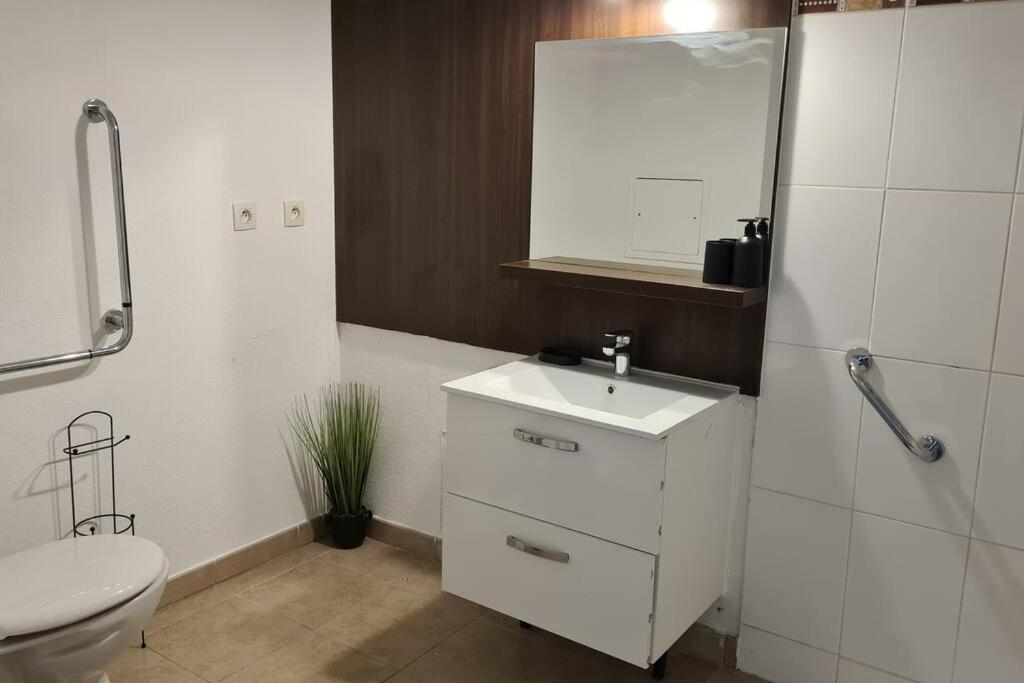 C210 Appartement Disneyland Paris Studio Монтеврен Екстериор снимка